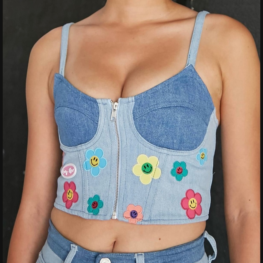 Easy Tiger Denim Flower Power Smiley Face Patches Zip Up Cropped Bustier XS NWT - Picture 8 of 8
